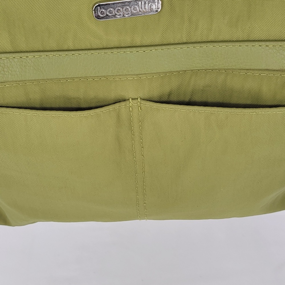 Baggallini Everywhere Crossbody Bag Olive Green Nylon Travel Purse Adjustable - Picture 3 of 11